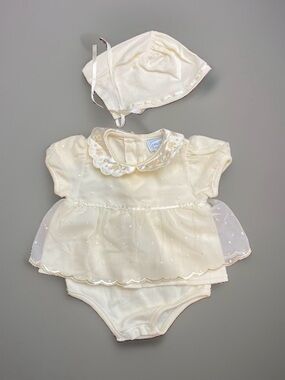 Vintage Baby Grand 3-6M Cream Embroidered Peter Pan Collar Dress & Bonnet Set